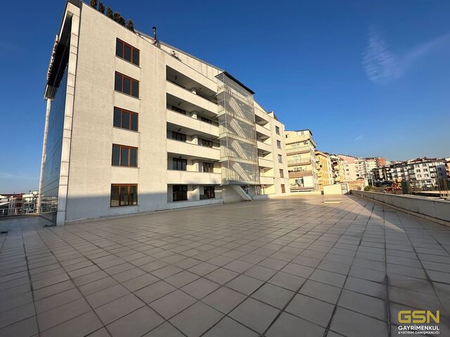 17-GSN GAYRİMENKUL'DEN KİRALIK 4550 m2 İSKANLI PRESTİJLİ PLAZA